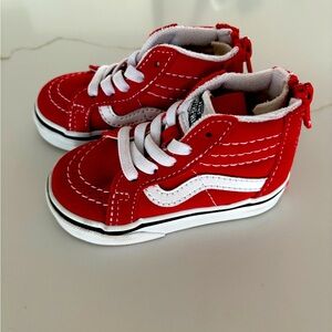 Red Vans 
New 
4.5